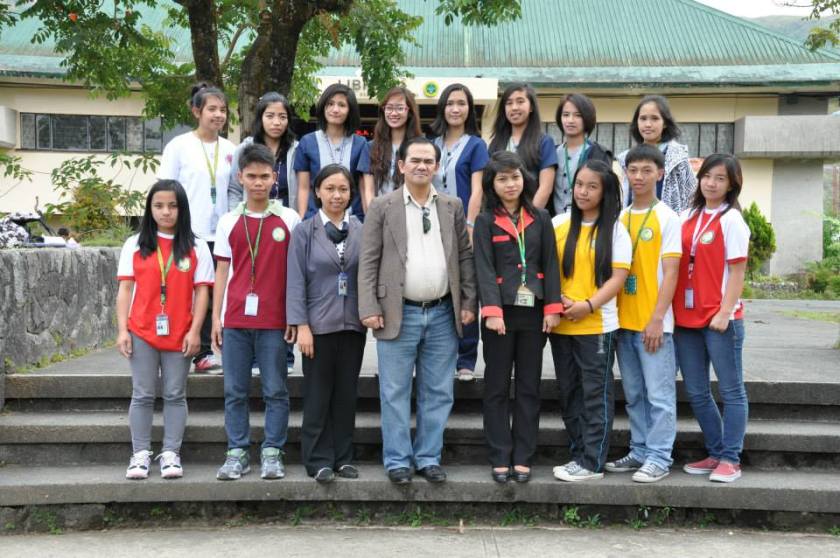 Scholars Infront of Benguet State University